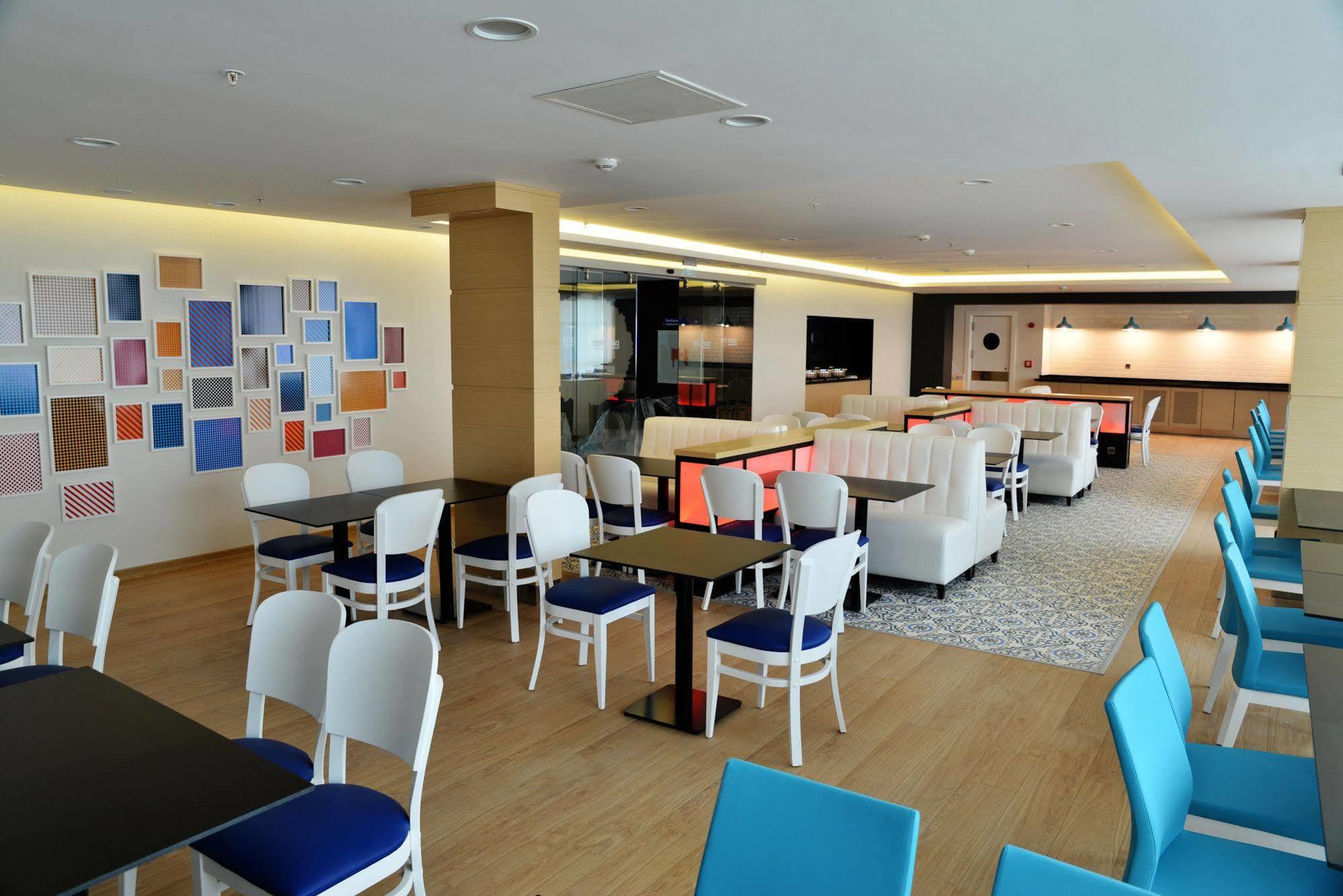 Park Inn By Radisson Ankara Cankaya エクステリア 写真